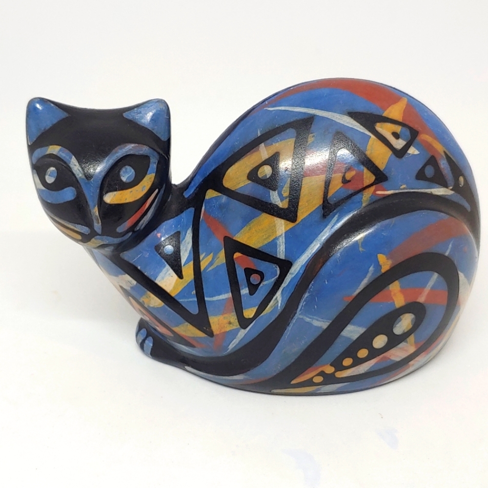 Carved Chulucanas Cat Peru
